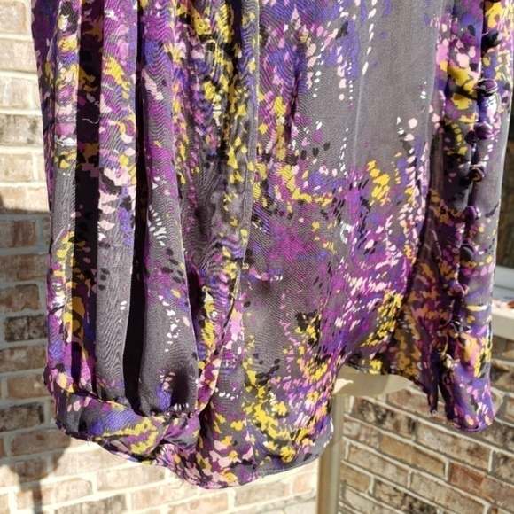 Parker Vibrant Pleated Button-Down Blouse Multi L - Picture 3 of 8